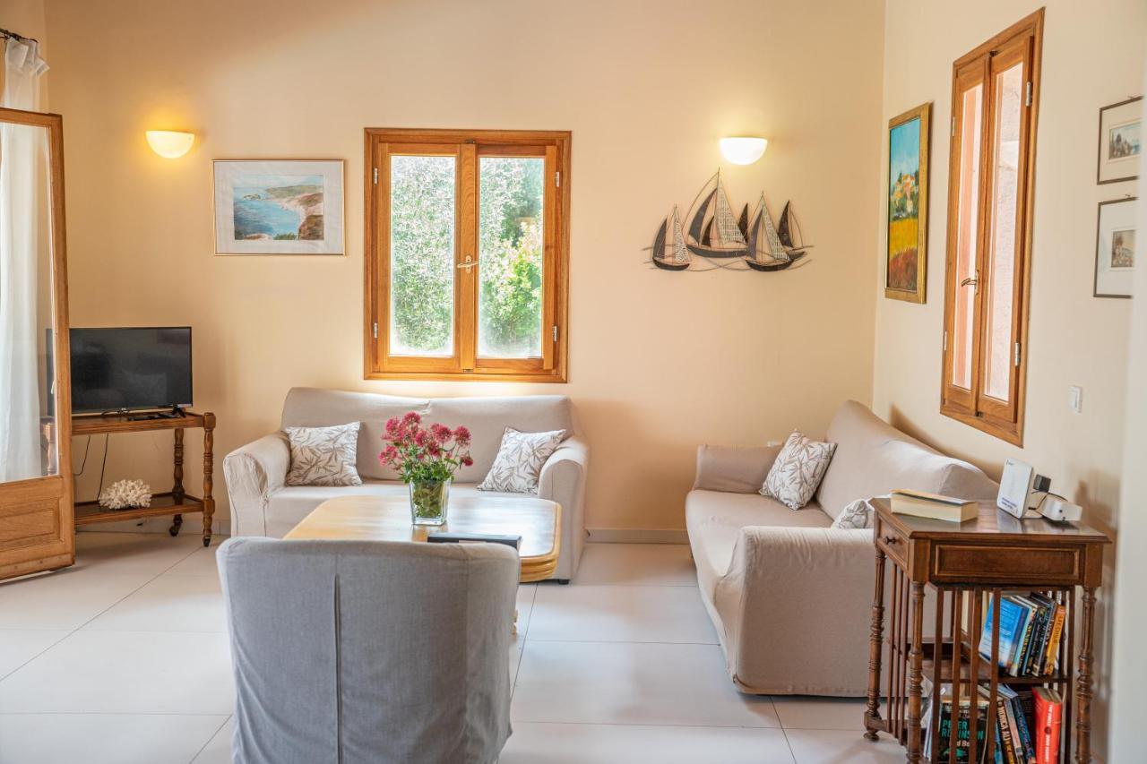 Vilă Helios Sea View & Private Pool Near *