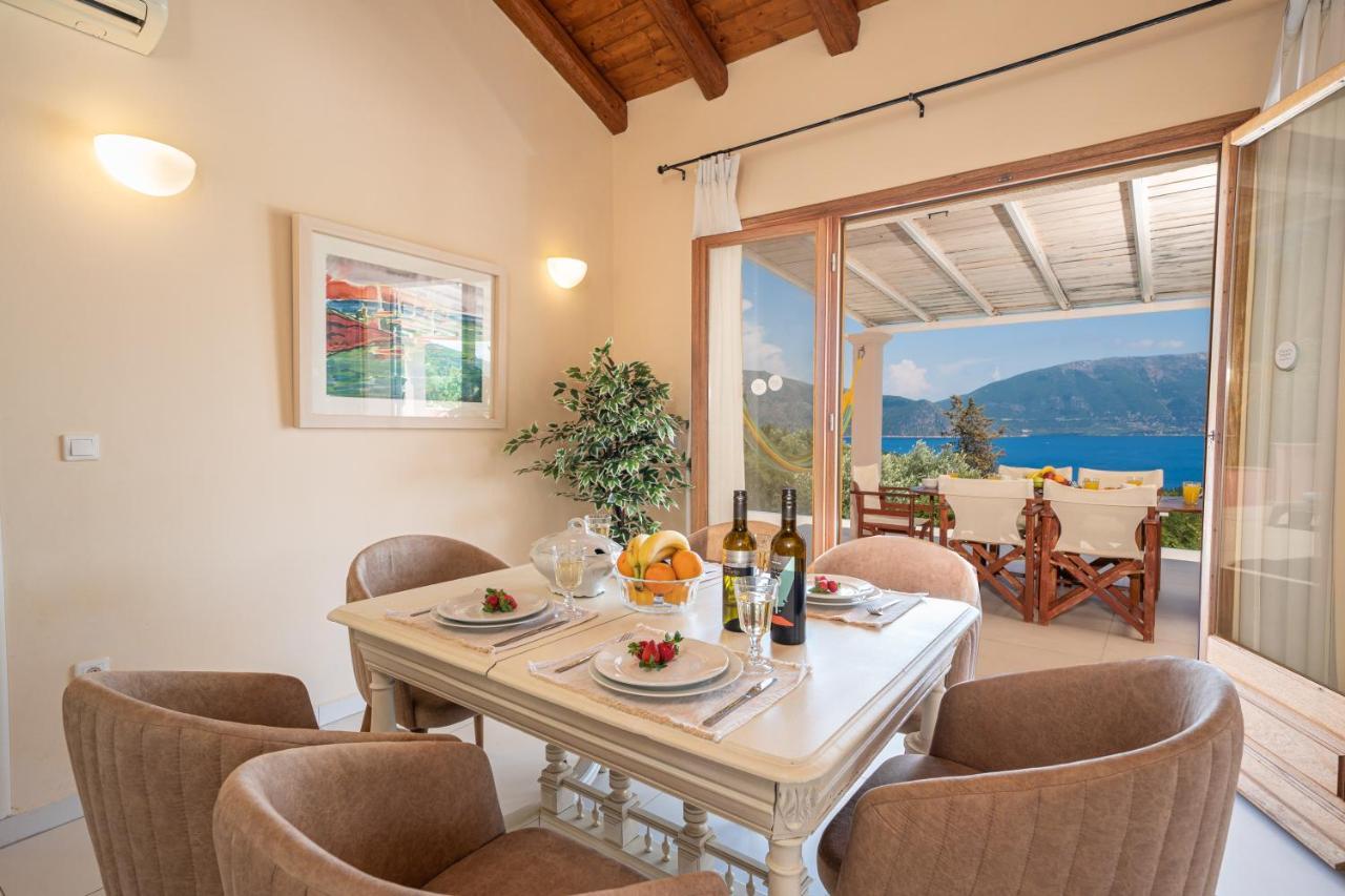 Helios Sea View & Private Pool Near Vilă Fiskardo